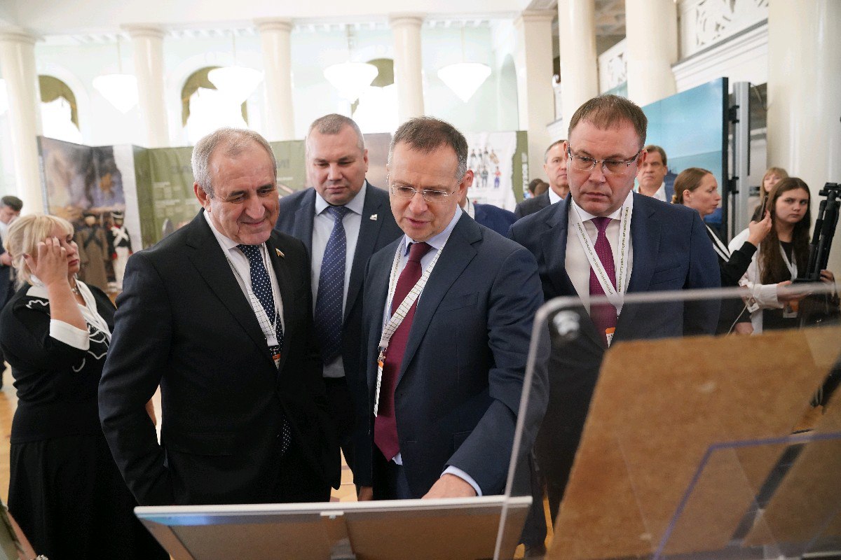 Владимир Мединский и Илья Середюк приняли участие во Всероссийском военно-историческом форуме «Михаил Кутузов: истории великих побед»