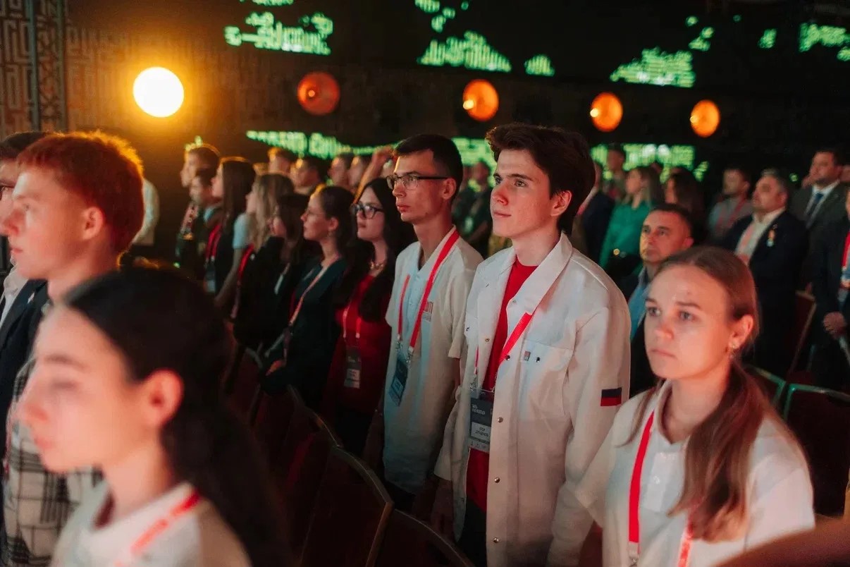 Стань лучшим наставником страны вместе с «Быть, а не казаться!-2026» 