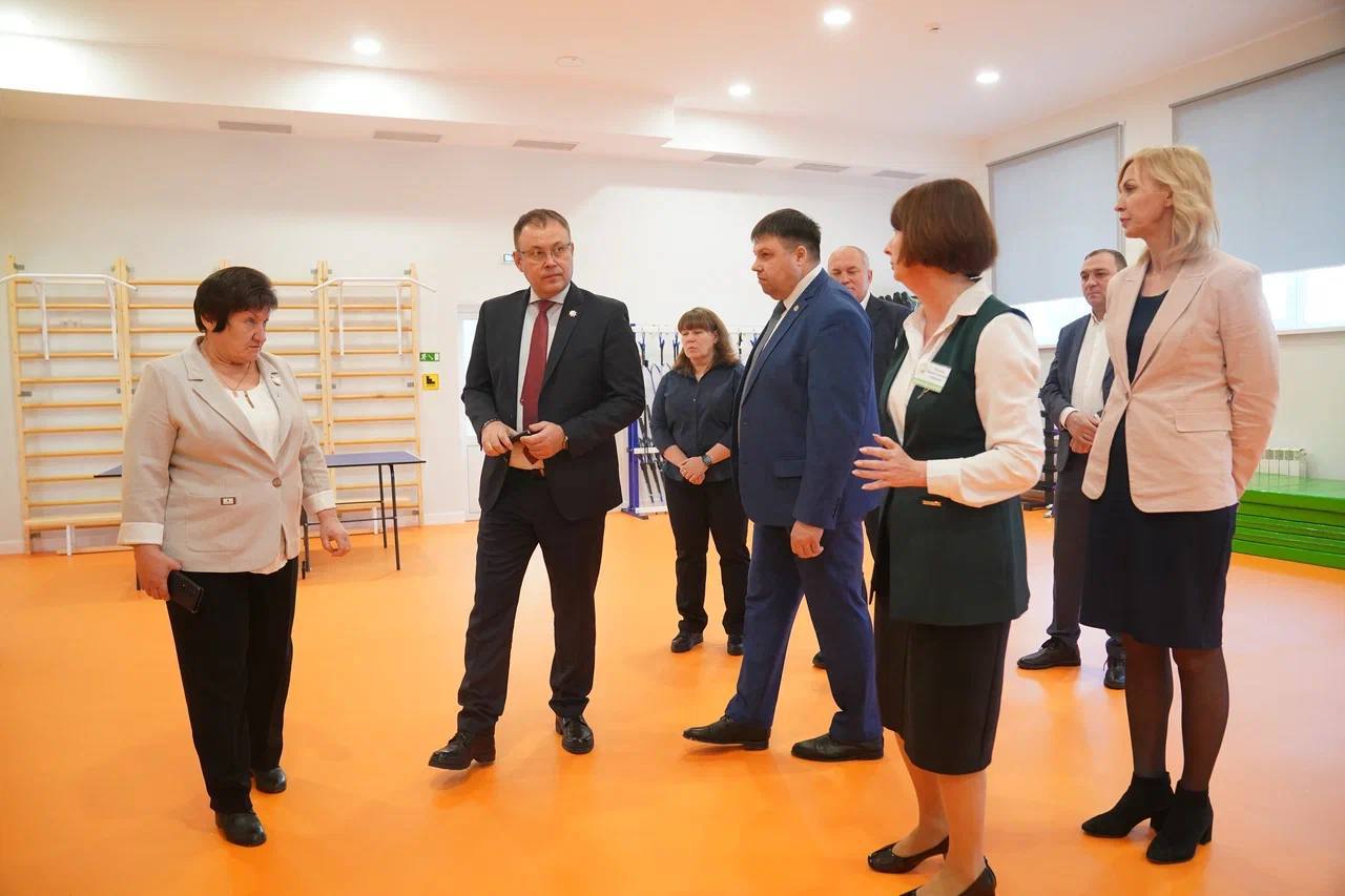 Илья Середюк: новая школа в деревне Береговая Кемеровского округа готова принять учеников Илья Середюк: новая школа в деревне Береговая Кемеровского округа готова принять учеников