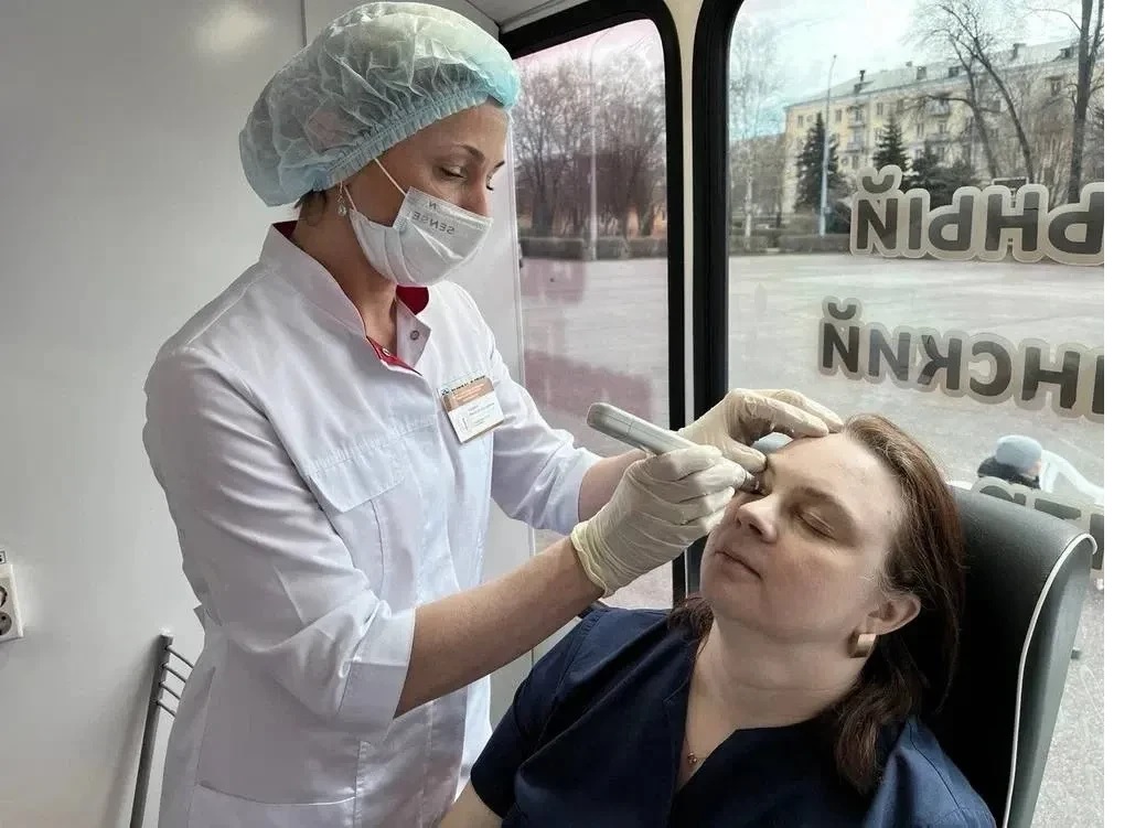 Более 420 тысяч кузбассовцев получили помощь выездных медицинских бригад в 2025 году