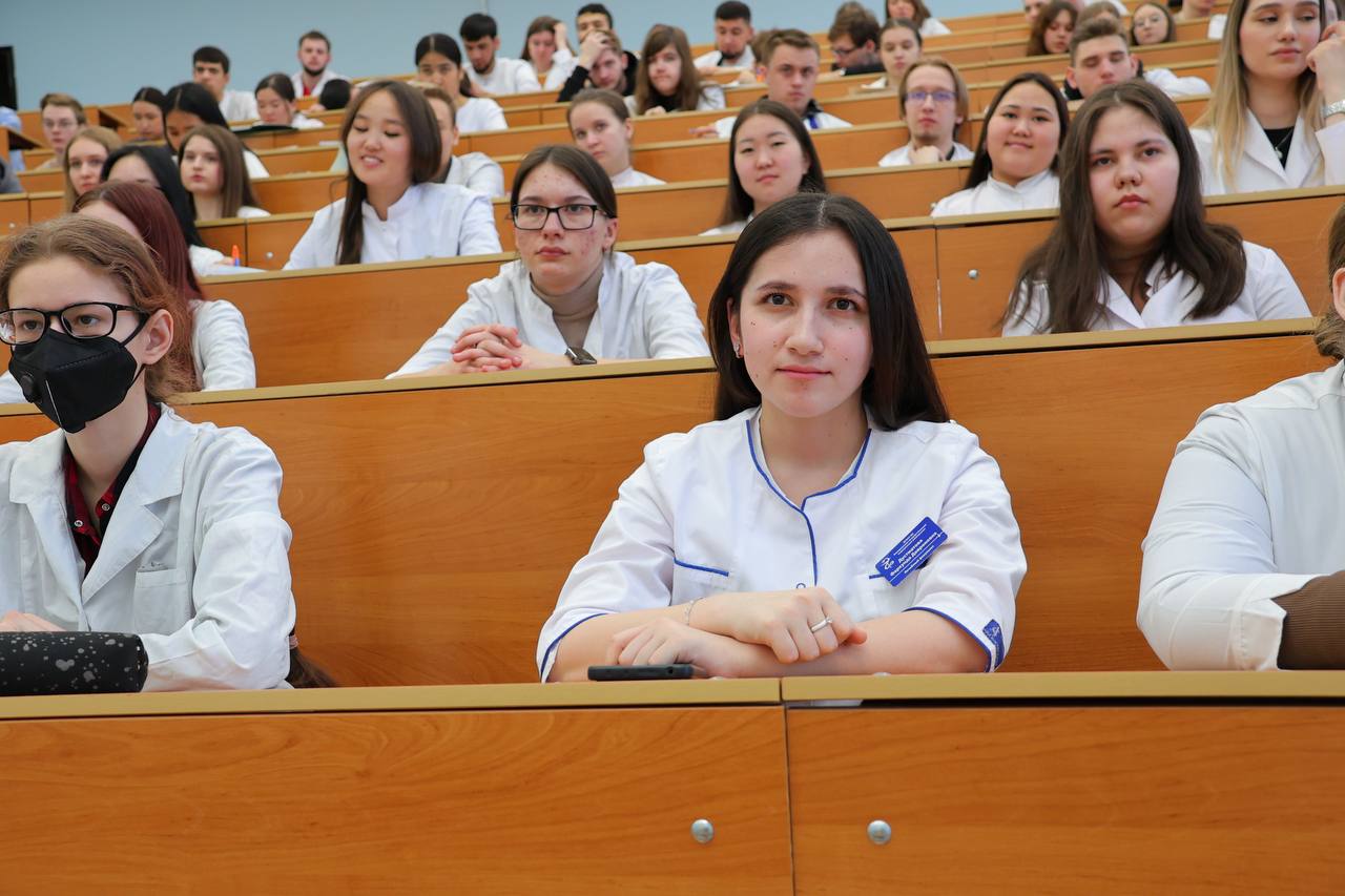 Илья Середюк: новые нормы закона помогут закрепить молодых специалистов в государственной медицине