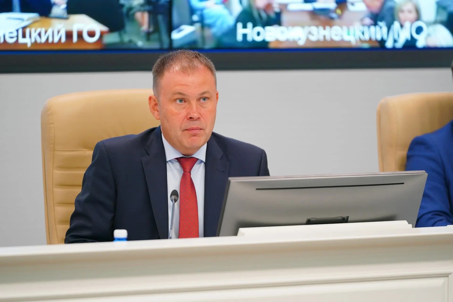 Губернатор Кузбасса поручил главам муниципалитетов немедленно реагировать на проблемы с теплом Губернатор Кузбасса поручил главам муниципалитетов немедленно реагировать на проблемы с теплом
