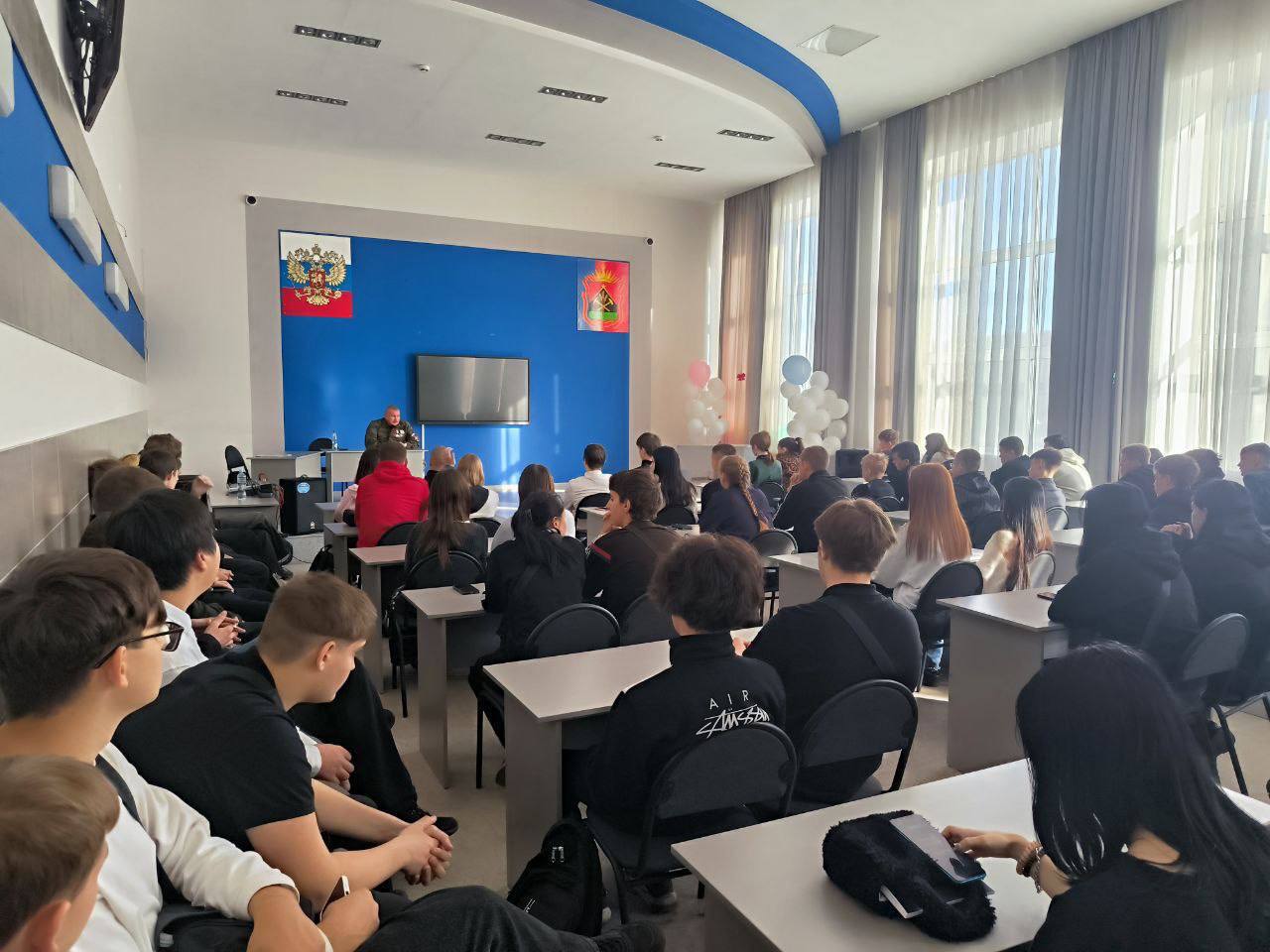 Кузбасские ветераны СВО принимают участие в уроках мужества, финансовой грамотности, в спортивных соревнованиях, ярмарках вакансий